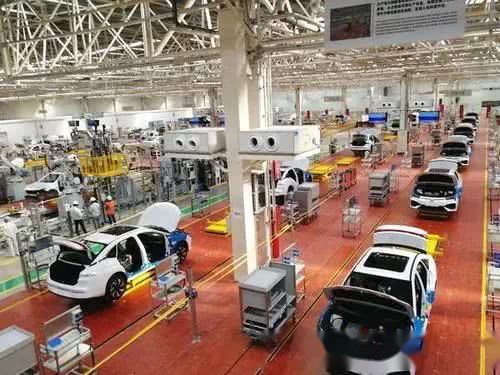 30萬級(jí)國產(chǎn)高端SUV，納米材料與安全之考 剛買7天就起火，市場熱度能否承受質(zhì)量拷問？